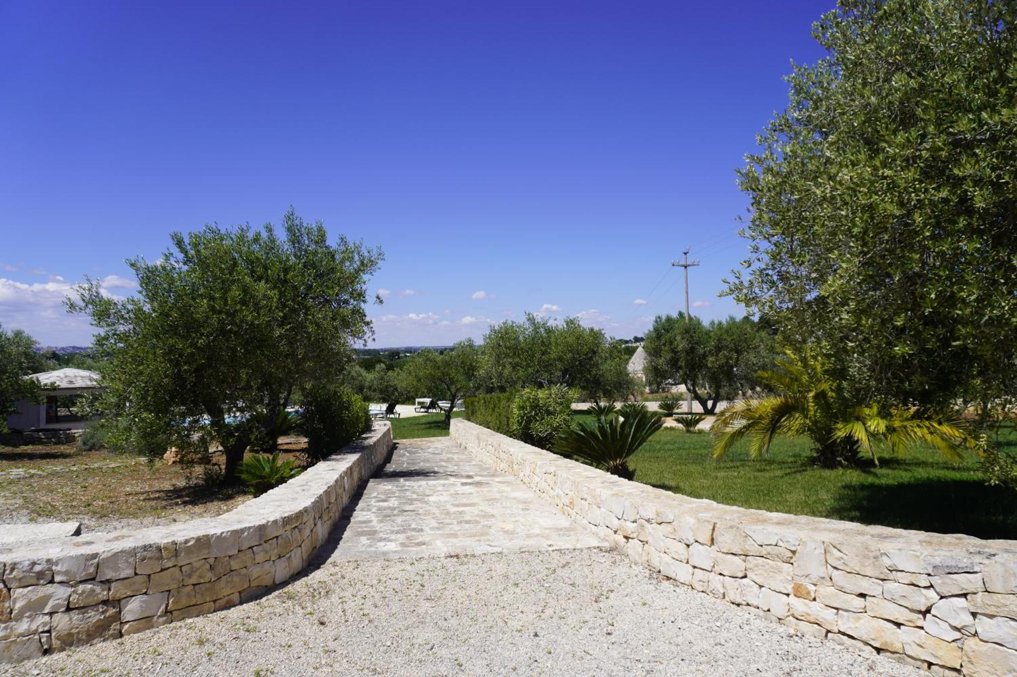 Trullo Amico Villa Cisternino Exterior photo